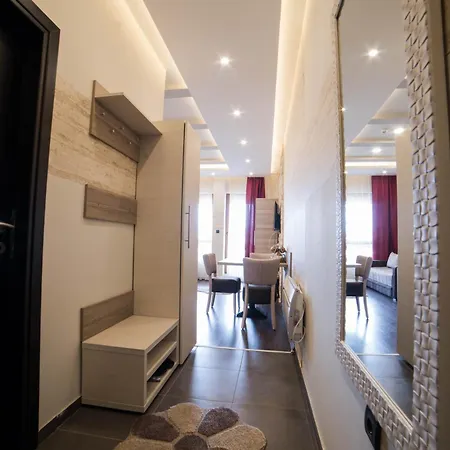 Apartment Milmari - Royal